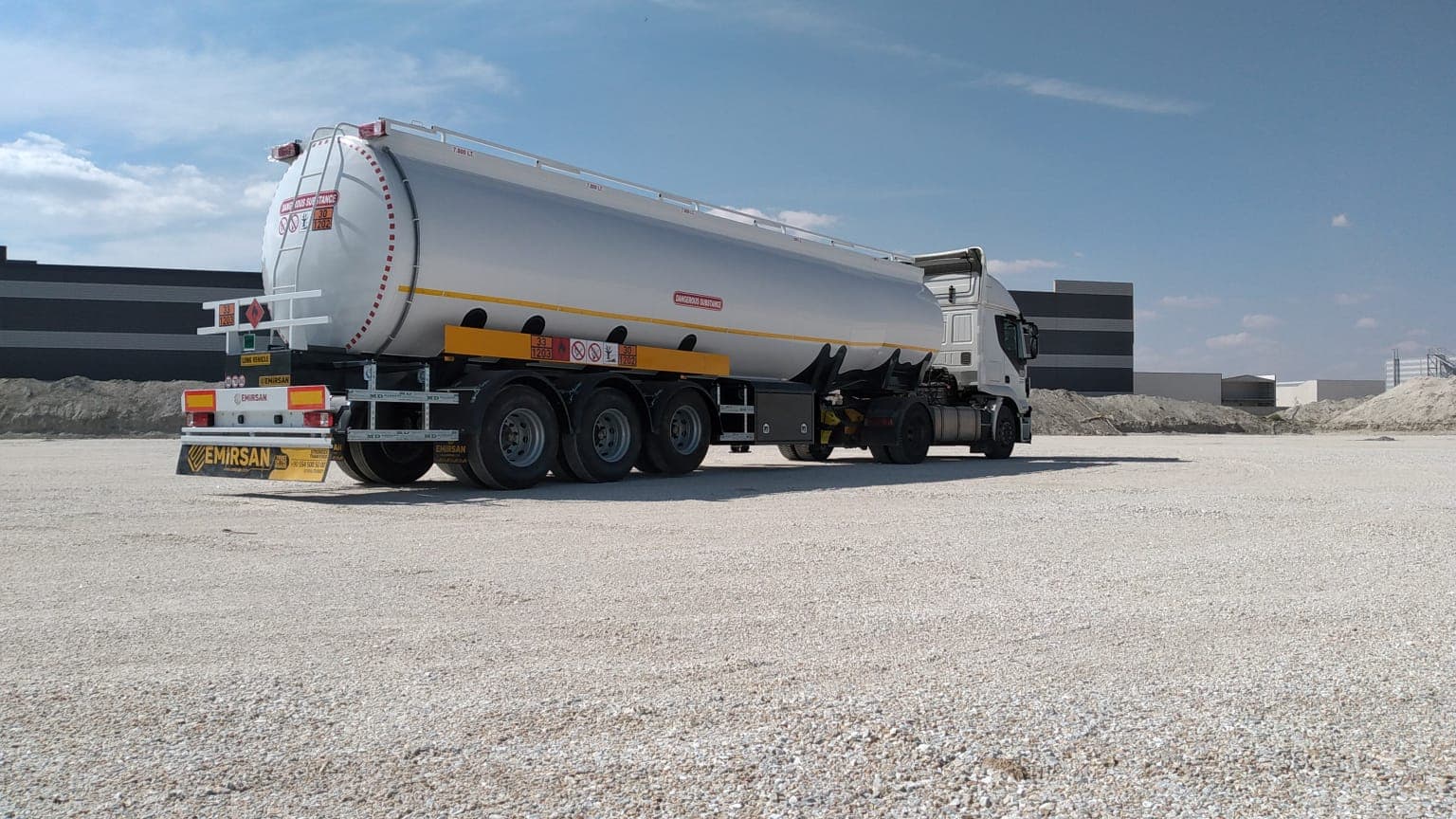 Топливный танкер